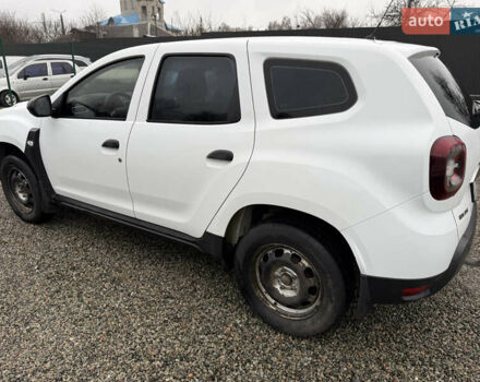 Белый Рено Дастер, объемом двигателя 1.6 л и пробегом 125 тыс. км за 10999 $, фото 1 на Automoto.ua