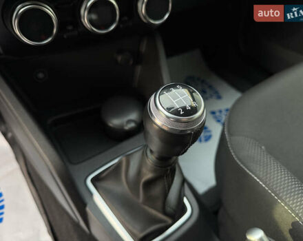 Білий Рено Дастер, об'ємом двигуна 1.6 л та пробігом 28 тис. км за 16800 $, фото 80 на Automoto.ua