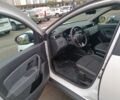 Белый Рено Дастер, объемом двигателя 1.5 л и пробегом 39 тыс. км за 16000 $, фото 16 на Automoto.ua
