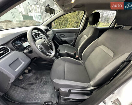 Білий Рено Дастер, об'ємом двигуна 1.5 л та пробігом 222 тис. км за 15500 $, фото 14 на Automoto.ua