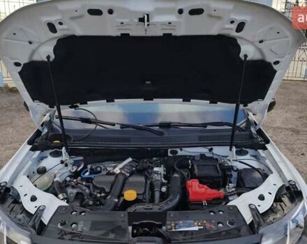 Белый Рено Дастер, объемом двигателя 1.5 л и пробегом 80 тыс. км за 13500 $, фото 33 на Automoto.ua