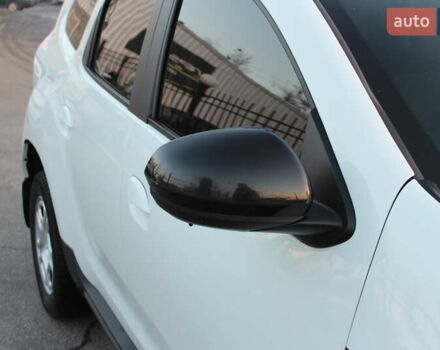 Білий Рено Дастер, об'ємом двигуна 1.5 л та пробігом 120 тис. км за 16900 $, фото 7 на Automoto.ua