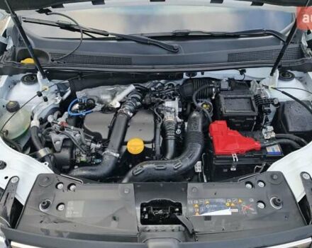 Белый Рено Дастер, объемом двигателя 1.5 л и пробегом 80 тыс. км за 13500 $, фото 32 на Automoto.ua