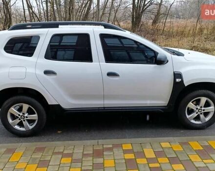 Белый Рено Дастер, объемом двигателя 1.6 л и пробегом 58 тыс. км за 16200 $, фото 5 на Automoto.ua