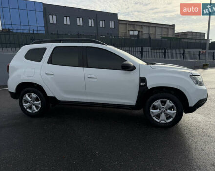 Білий Рено Дастер, об'ємом двигуна 1.6 л та пробігом 28 тис. км за 16800 $, фото 41 на Automoto.ua