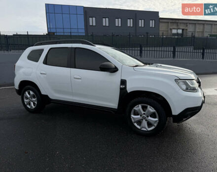 Білий Рено Дастер, об'ємом двигуна 1.6 л та пробігом 28 тис. км за 16800 $, фото 43 на Automoto.ua