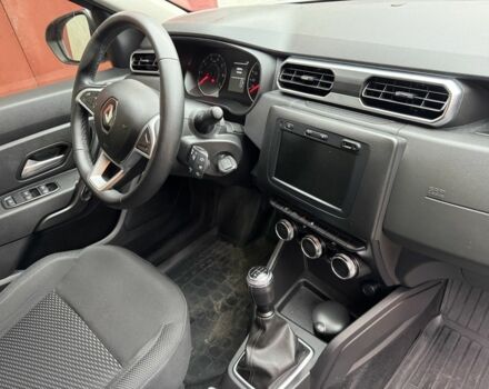 Белый Рено Дастер, объемом двигателя 1.6 л и пробегом 28 тыс. км за 15900 $, фото 4 на Automoto.ua