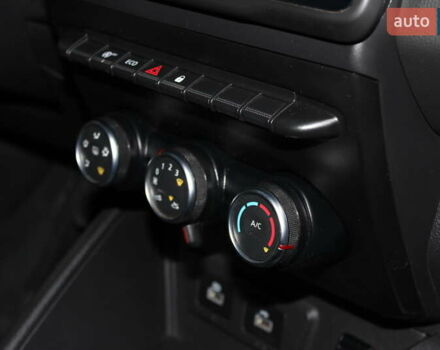 Білий Рено Дастер, об'ємом двигуна 1.5 л та пробігом 120 тис. км за 16900 $, фото 30 на Automoto.ua