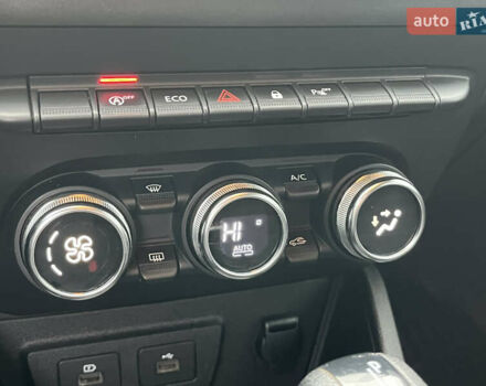 Білий Рено Дастер, об'ємом двигуна 1.46 л та пробігом 92 тис. км за 16900 $, фото 40 на Automoto.ua