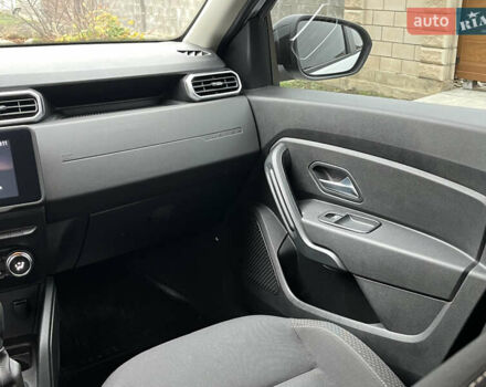 Білий Рено Дастер, об'ємом двигуна 1.46 л та пробігом 92 тис. км за 16900 $, фото 44 на Automoto.ua