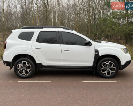 Білий Рено Дастер, об'ємом двигуна 1.46 л та пробігом 150 тис. км за 18200 $, фото 3 на Automoto.ua
