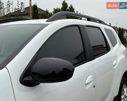 Білий Рено Дастер, об'ємом двигуна 1.46 л та пробігом 92 тис. км за 16900 $, фото 14 на Automoto.ua