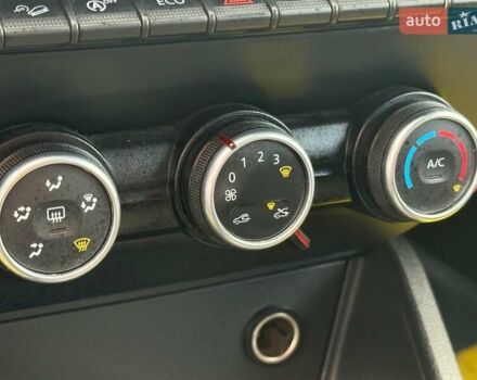 Білий Рено Дастер, об'ємом двигуна 1.46 л та пробігом 159 тис. км за 18800 $, фото 39 на Automoto.ua