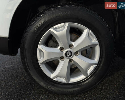 Білий Рено Дастер, об'ємом двигуна 1.6 л та пробігом 28 тис. км за 16800 $, фото 55 на Automoto.ua