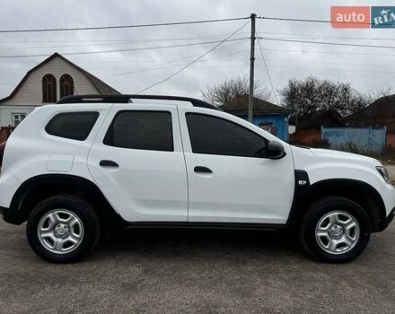 Белый Рено Дастер, объемом двигателя 1.6 л и пробегом 59 тыс. км за 13450 $, фото 12 на Automoto.ua