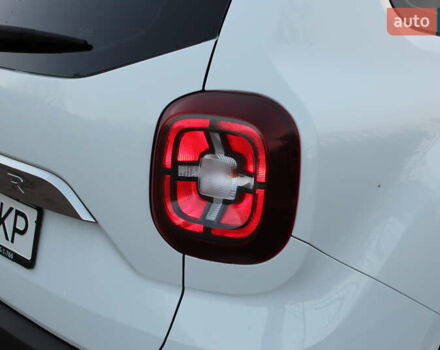 Білий Рено Дастер, об'ємом двигуна 1.5 л та пробігом 120 тис. км за 16900 $, фото 8 на Automoto.ua