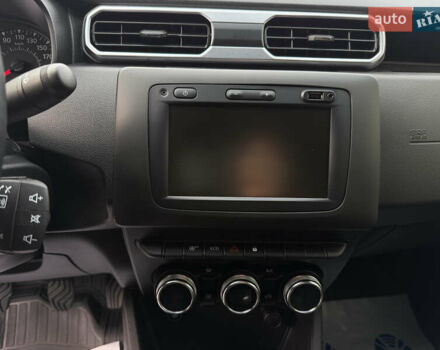 Білий Рено Дастер, об'ємом двигуна 1.6 л та пробігом 28 тис. км за 16800 $, фото 78 на Automoto.ua