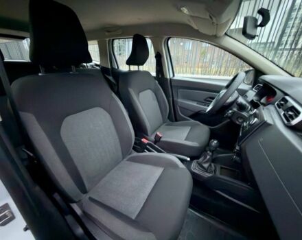 Белый Рено Дастер, объемом двигателя 1.5 л и пробегом 112 тыс. км за 13800 $, фото 16 на Automoto.ua