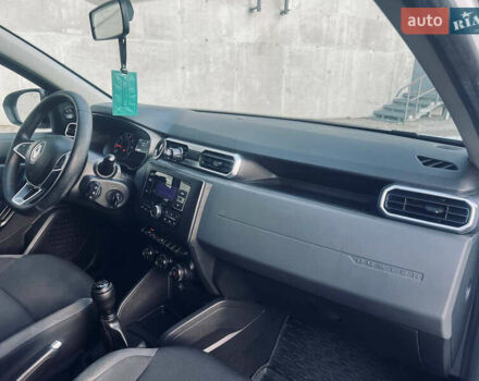 Білий Рено Дастер, об'ємом двигуна 1.6 л та пробігом 128 тис. км за 11000 $, фото 15 на Automoto.ua