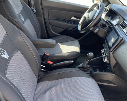 Белый Рено Дастер, объемом двигателя 1.5 л и пробегом 122 тыс. км за 17899 $, фото 14 на Automoto.ua