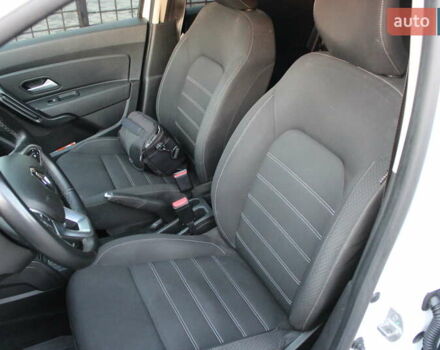 Білий Рено Дастер, об'ємом двигуна 1.5 л та пробігом 120 тис. км за 16900 $, фото 18 на Automoto.ua