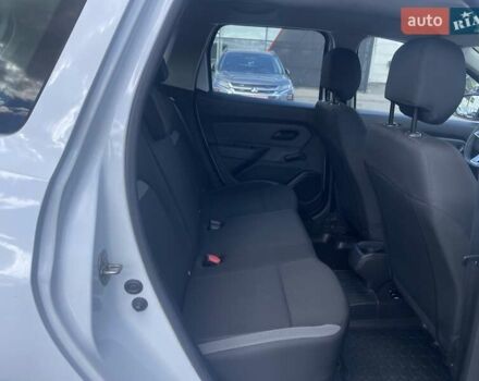 Белый Рено Дастер, объемом двигателя 1.6 л и пробегом 73 тыс. км за 16500 $, фото 19 на Automoto.ua