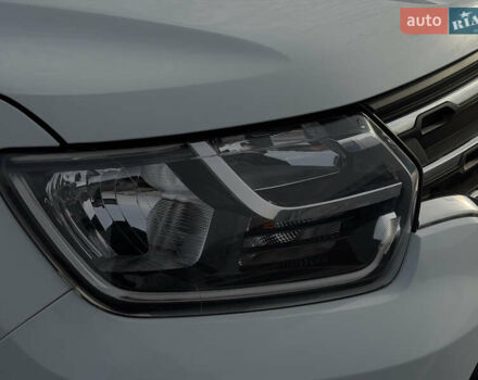 Білий Рено Дастер, об'ємом двигуна 1.6 л та пробігом 28 тис. км за 16800 $, фото 66 на Automoto.ua