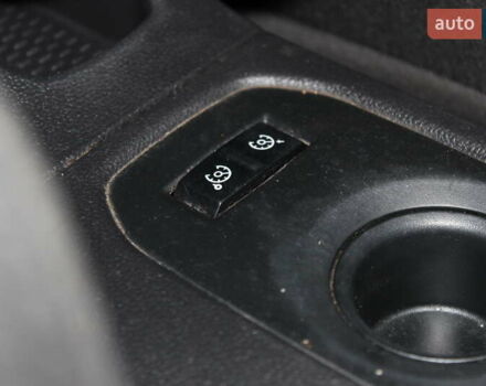 Білий Рено Дастер, об'ємом двигуна 1.5 л та пробігом 120 тис. км за 16900 $, фото 29 на Automoto.ua