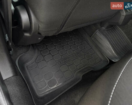 Білий Рено Дастер, об'ємом двигуна 1.6 л та пробігом 28 тис. км за 16800 $, фото 87 на Automoto.ua