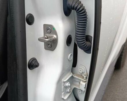 Белый Рено Дастер, объемом двигателя 1.6 л и пробегом 58 тыс. км за 16200 $, фото 15 на Automoto.ua