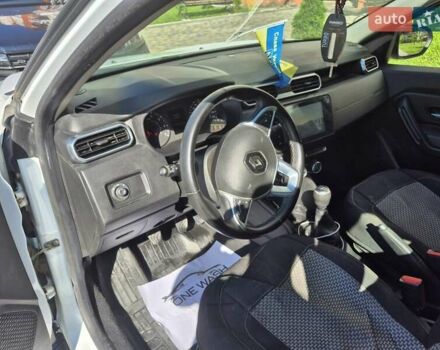 Білий Рено Дастер, об'ємом двигуна 1.46 л та пробігом 165 тис. км за 16500 $, фото 5 на Automoto.ua