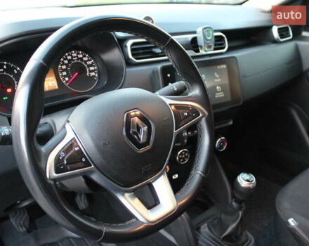 Білий Рено Дастер, об'ємом двигуна 1.5 л та пробігом 120 тис. км за 16900 $, фото 12 на Automoto.ua