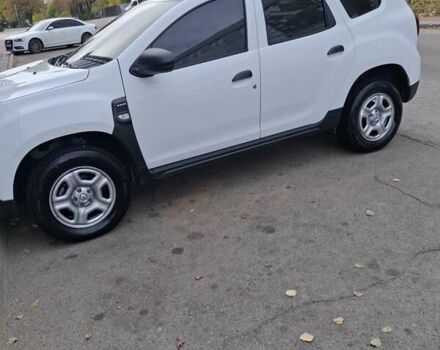 Белый Рено Дастер, объемом двигателя 1.5 л и пробегом 25 тыс. км за 17800 $, фото 7 на Automoto.ua