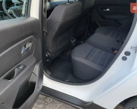 Белый Рено Дастер, объемом двигателя 1.5 л и пробегом 80 тыс. км за 13500 $, фото 30 на Automoto.ua