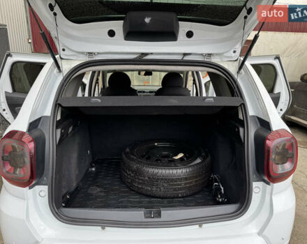 Рено Дастер 2021 в Подольск (Котовск) на Automoto.ua Белый Рено Дастер, объемом двигателя 1.46 л и пробегом 99 тыс. км за 15500 $, фото 16 на Automoto.ua