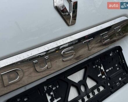 Белый Рено Дастер, объемом двигателя 1.6 л и пробегом 59 тыс. км за 13450 $, фото 17 на Automoto.ua