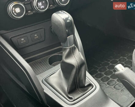 Білий Рено Дастер, об'ємом двигуна 1.46 л та пробігом 92 тис. км за 16900 $, фото 42 на Automoto.ua