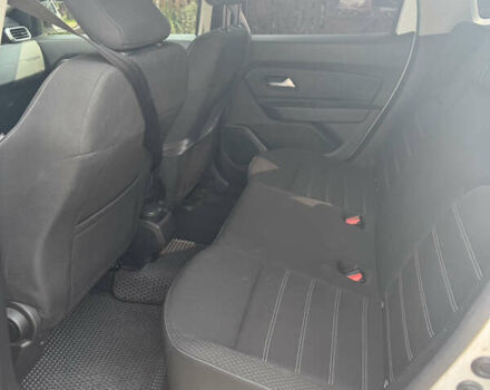 Білий Рено Дастер, об'ємом двигуна 1.6 л та пробігом 66 тис. км за 17000 $, фото 1 на Automoto.ua