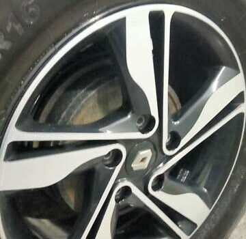 Рено Дастер 2021 у Одесі на Automoto.ua Білий Рено Дастер, об'ємом двигуна 1.6 л та пробігом 48 тис. км за 14800 $, фото 10 на Automoto.ua