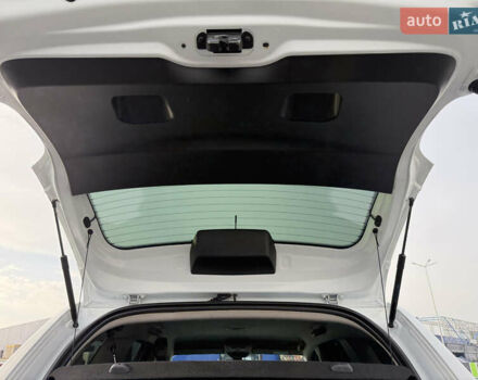 Білий Рено Дастер, об'ємом двигуна 1.6 л та пробігом 28 тис. км за 16800 $, фото 95 на Automoto.ua