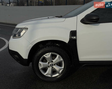 Білий Рено Дастер, об'ємом двигуна 1.6 л та пробігом 28 тис. км за 16800 $, фото 54 на Automoto.ua