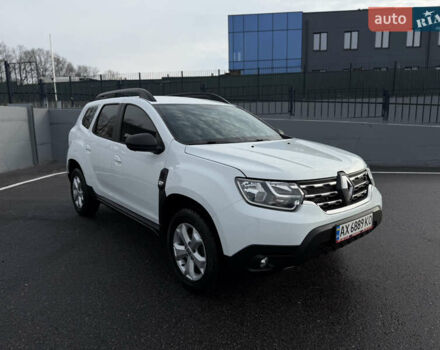 Білий Рено Дастер, об'ємом двигуна 1.6 л та пробігом 28 тис. км за 16800 $, фото 47 на Automoto.ua