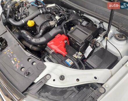 Белый Рено Дастер, объемом двигателя 1.46 л и пробегом 80 тыс. км за 16500 $, фото 15 на Automoto.ua