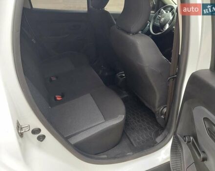 Белый Рено Дастер, объемом двигателя 1.46 л и пробегом 80 тыс. км за 16500 $, фото 9 на Automoto.ua