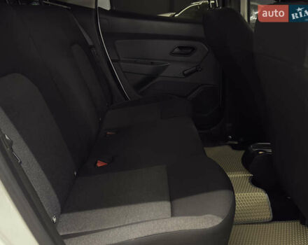 Белый Рено Дастер, объемом двигателя 1.46 л и пробегом 140 тыс. км за 17299 $, фото 22 на Automoto.ua