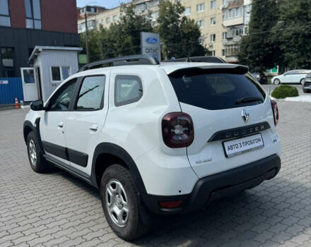 Белый Рено Дастер, объемом двигателя 1.6 л и пробегом 5 тыс. км за 17900 $, фото 4 на Automoto.ua