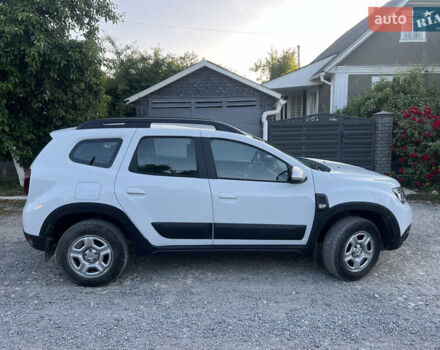 Білий Рено Дастер, об'ємом двигуна 1.6 л та пробігом 5 тис. км за 16900 $, фото 2 на Automoto.ua