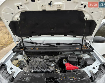 Белый Рено Дастер, объемом двигателя 1.6 л и пробегом 75 тыс. км за 12999 $, фото 11 на Automoto.ua