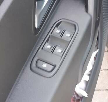 Белый Рено Дастер, объемом двигателя 1.6 л и пробегом 24 тыс. км за 17500 $, фото 6 на Automoto.ua