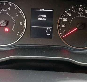 Белый Рено Дастер, объемом двигателя 1.6 л и пробегом 33 тыс. км за 16200 $, фото 21 на Automoto.ua